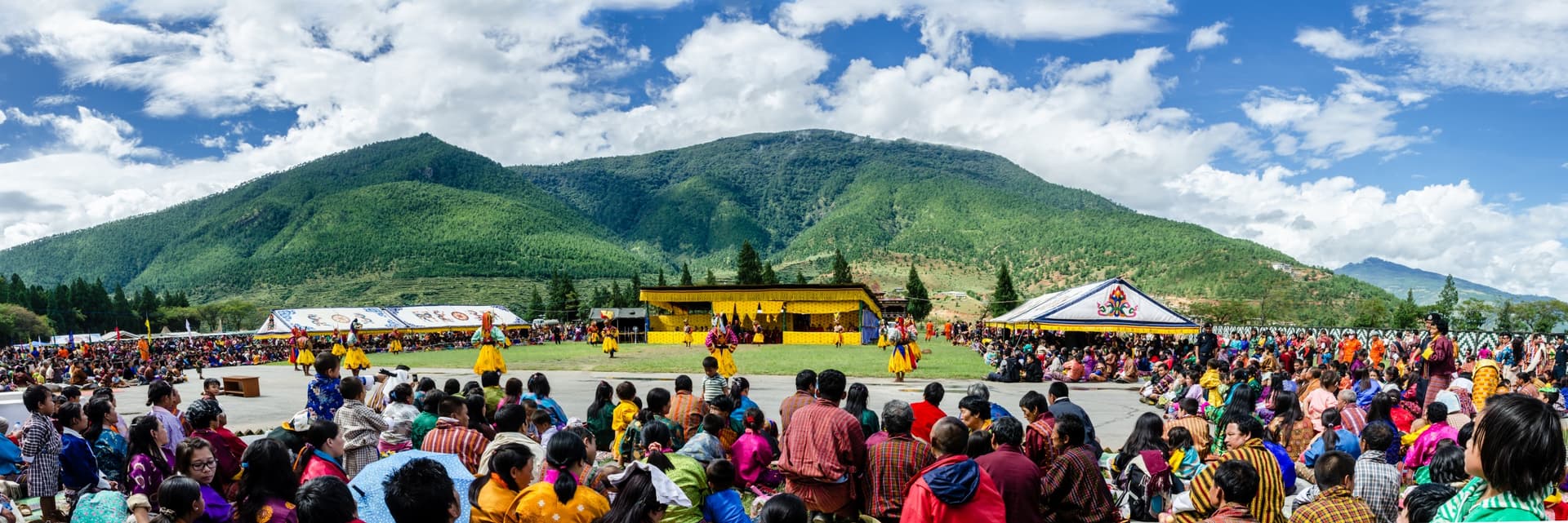 Die größten Festivals in Bhutan in der schönen Jahreszeit!